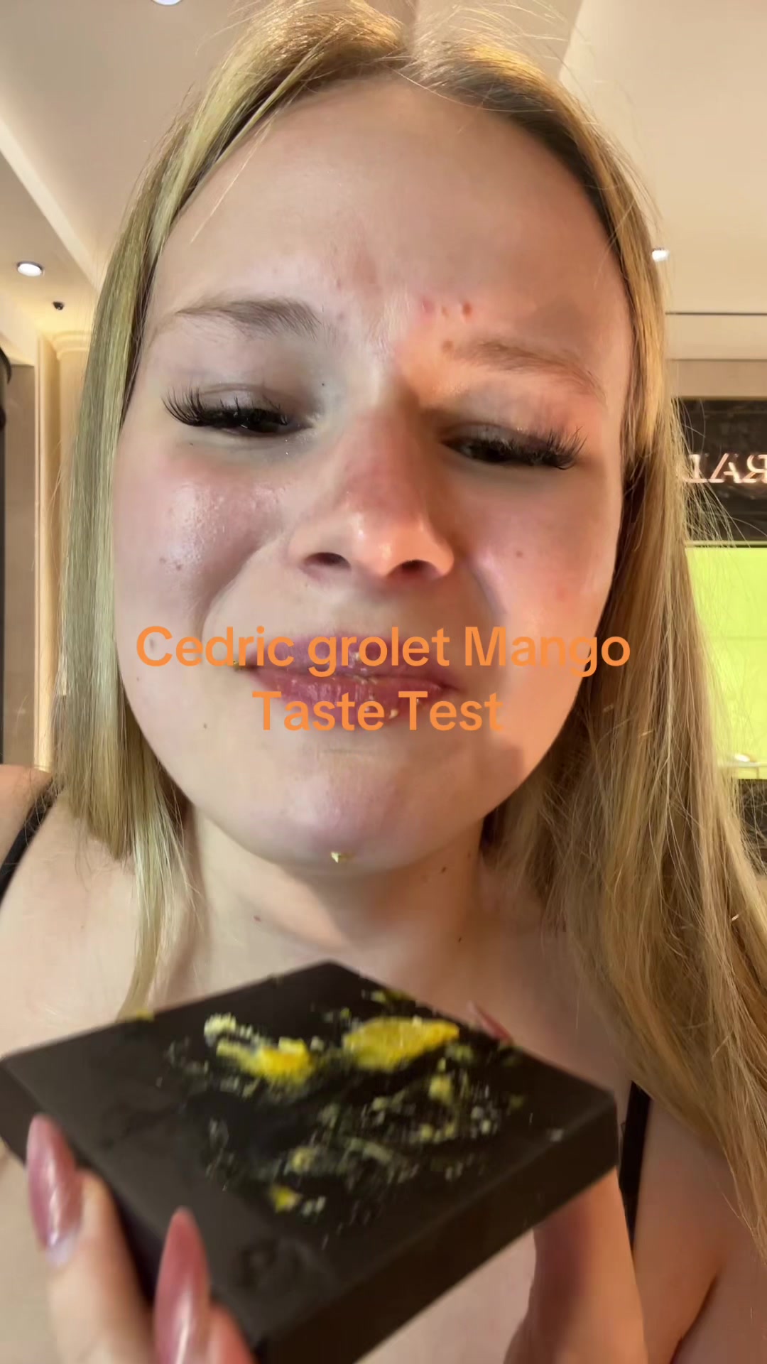 @nicole