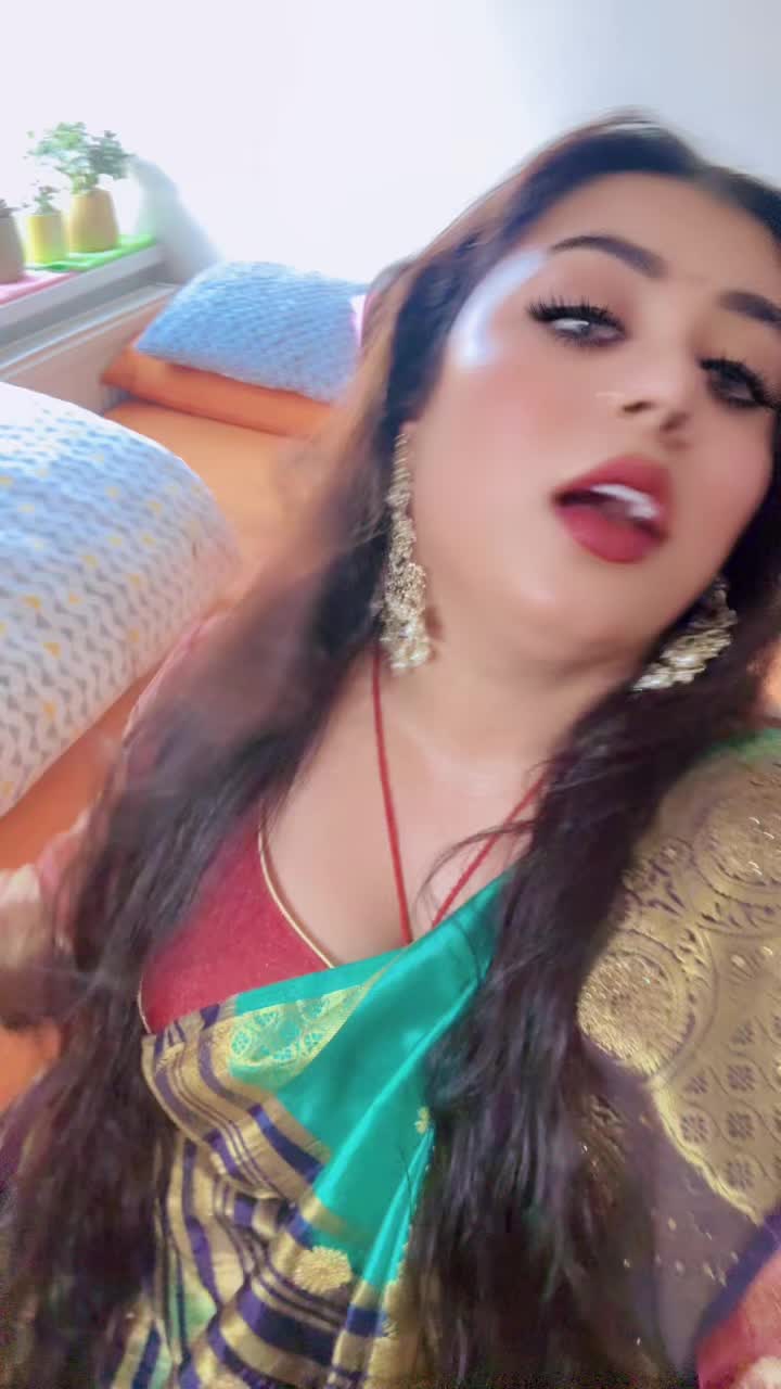 @Mannat chy queen 👸