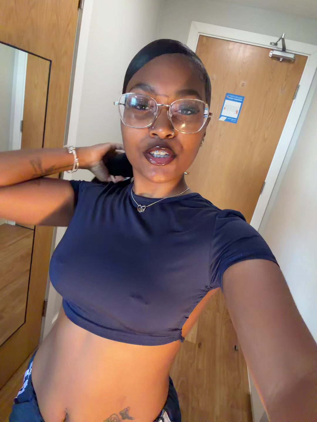 @Emizjae