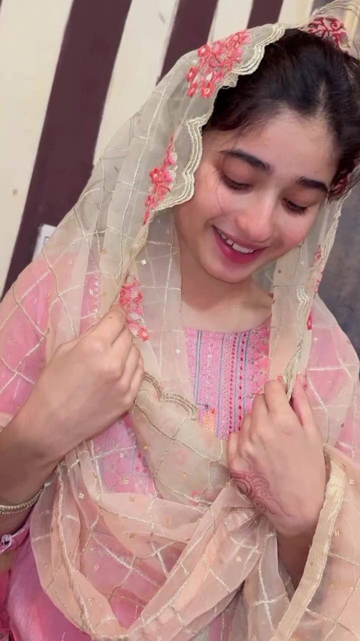 @Ayesha Khan