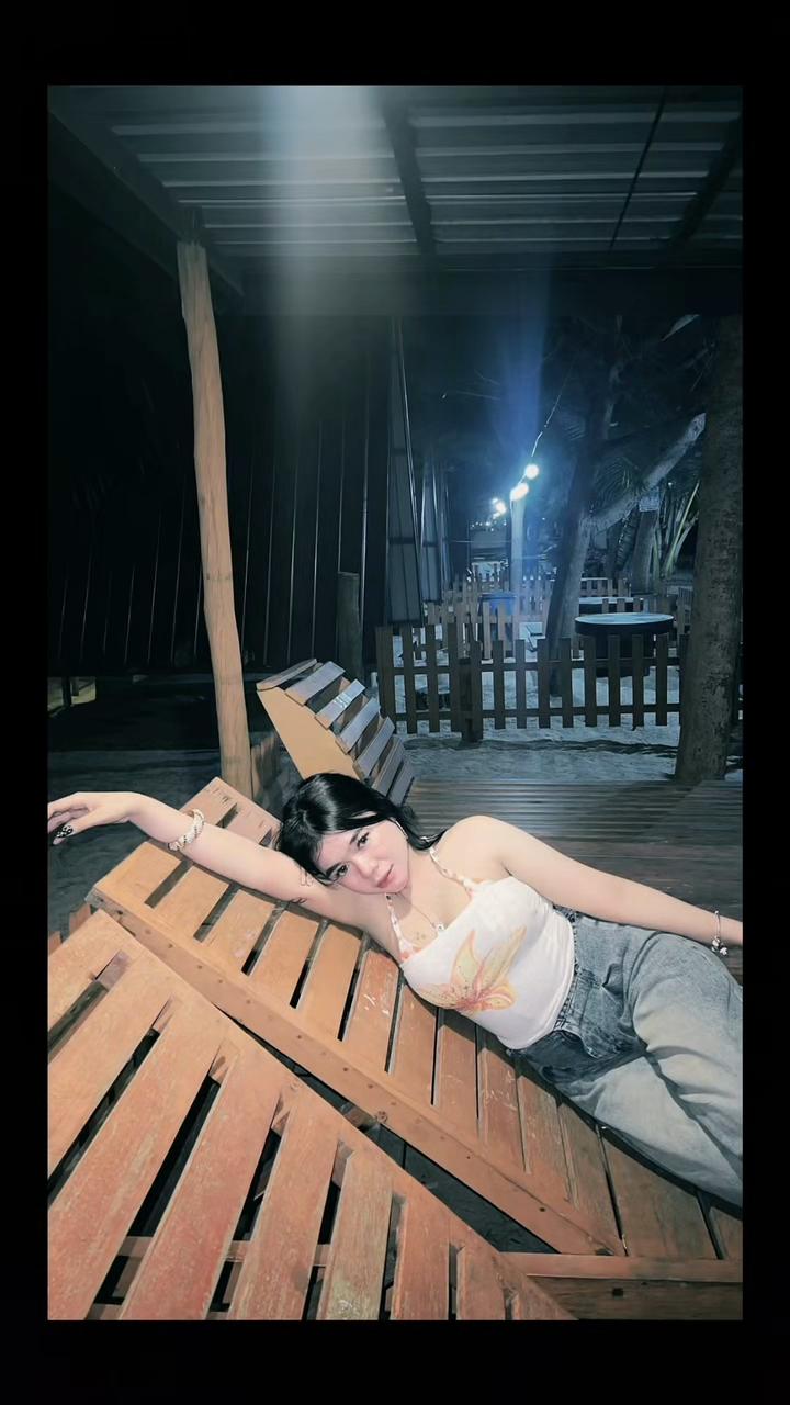 @adindanizza_