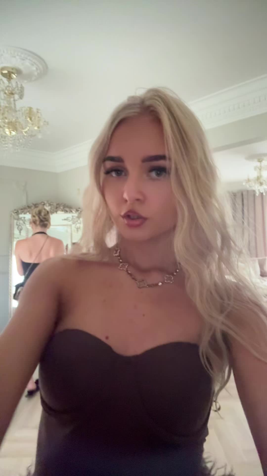 @Sophie Ella
