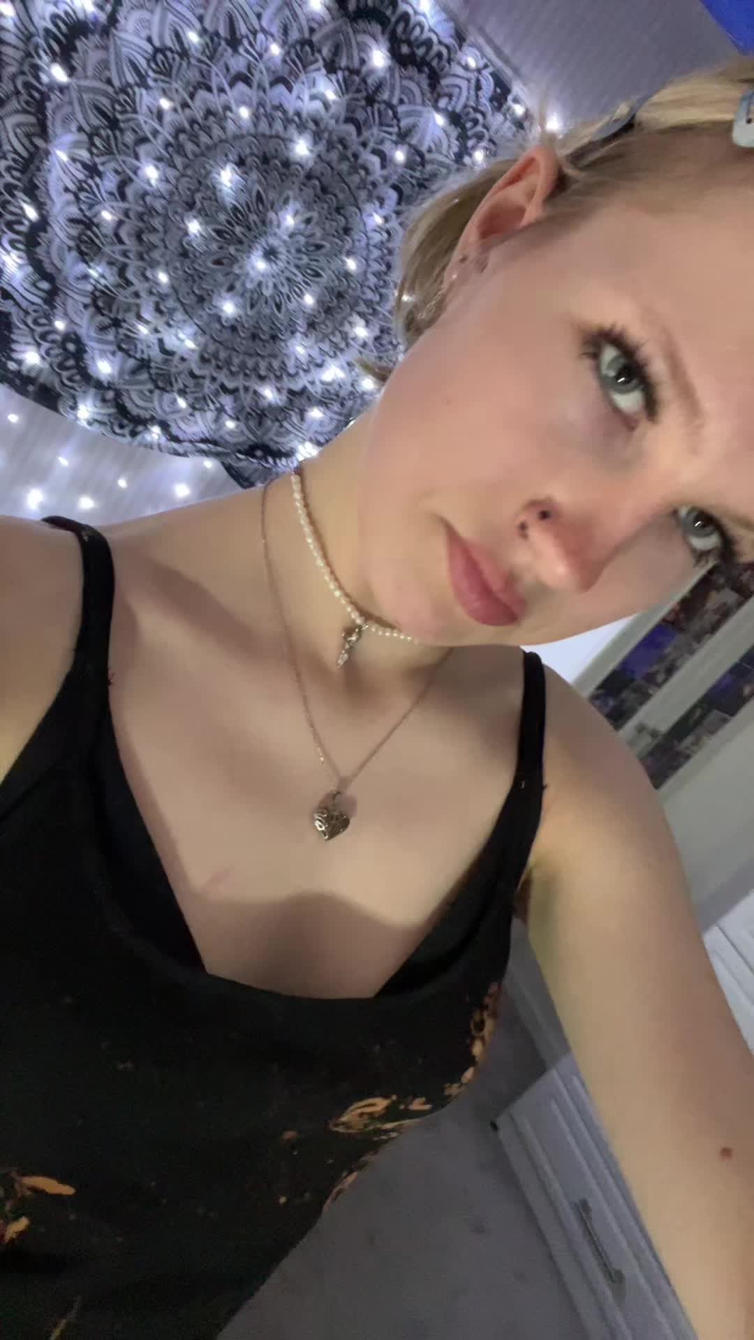@Lil Lesbo