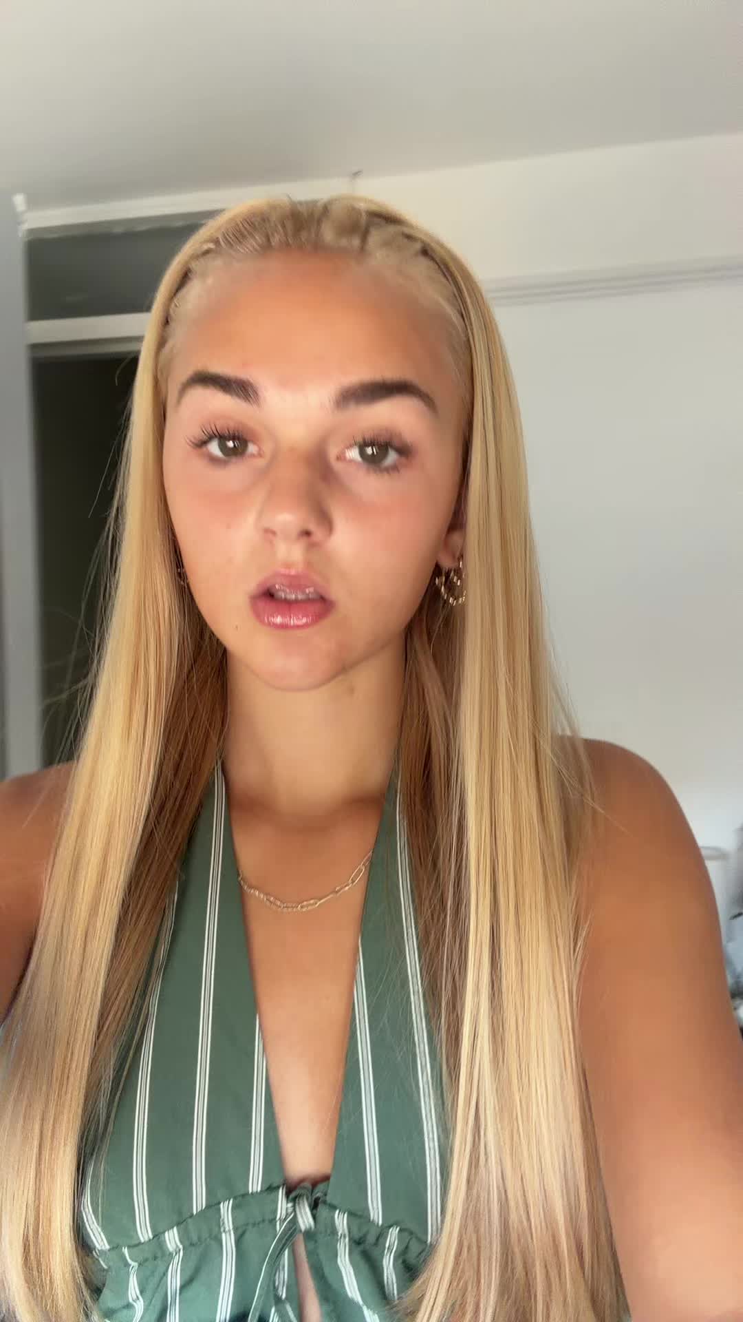 @itsskyyeeeee