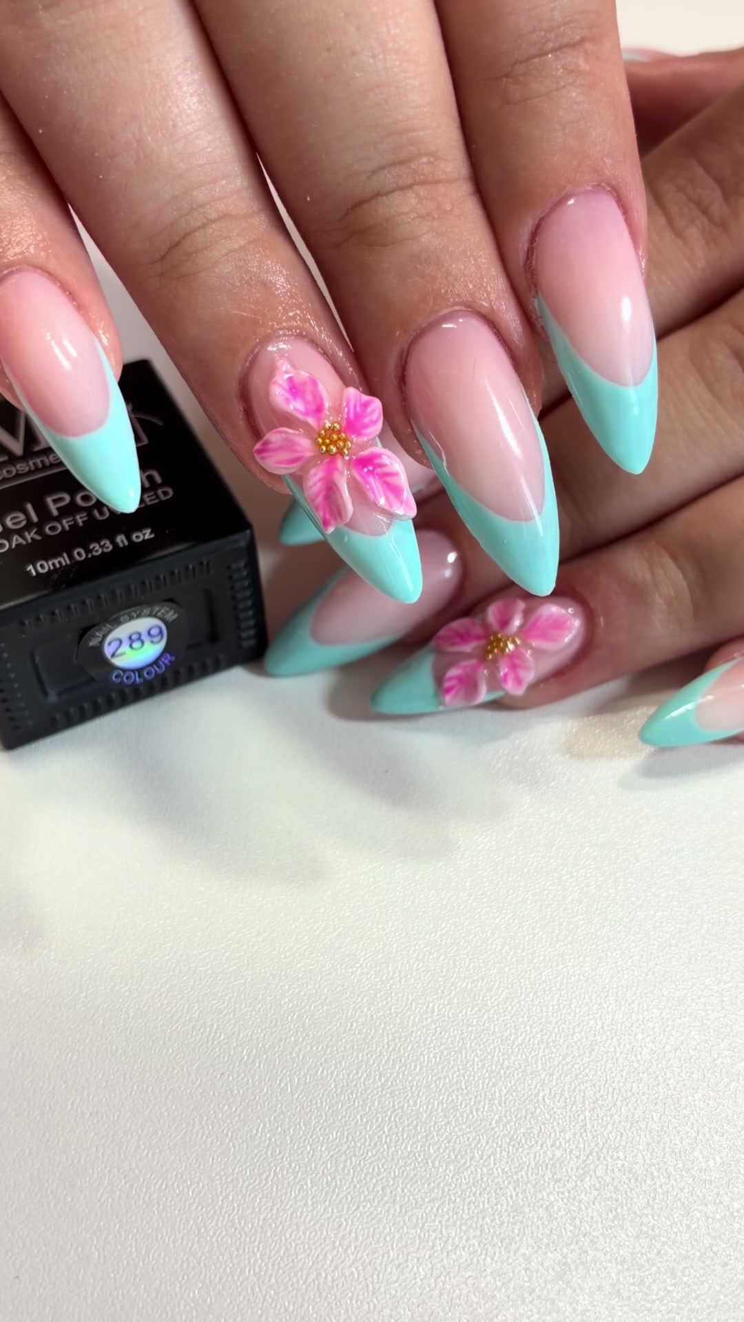 @NailsDesignVasiliki