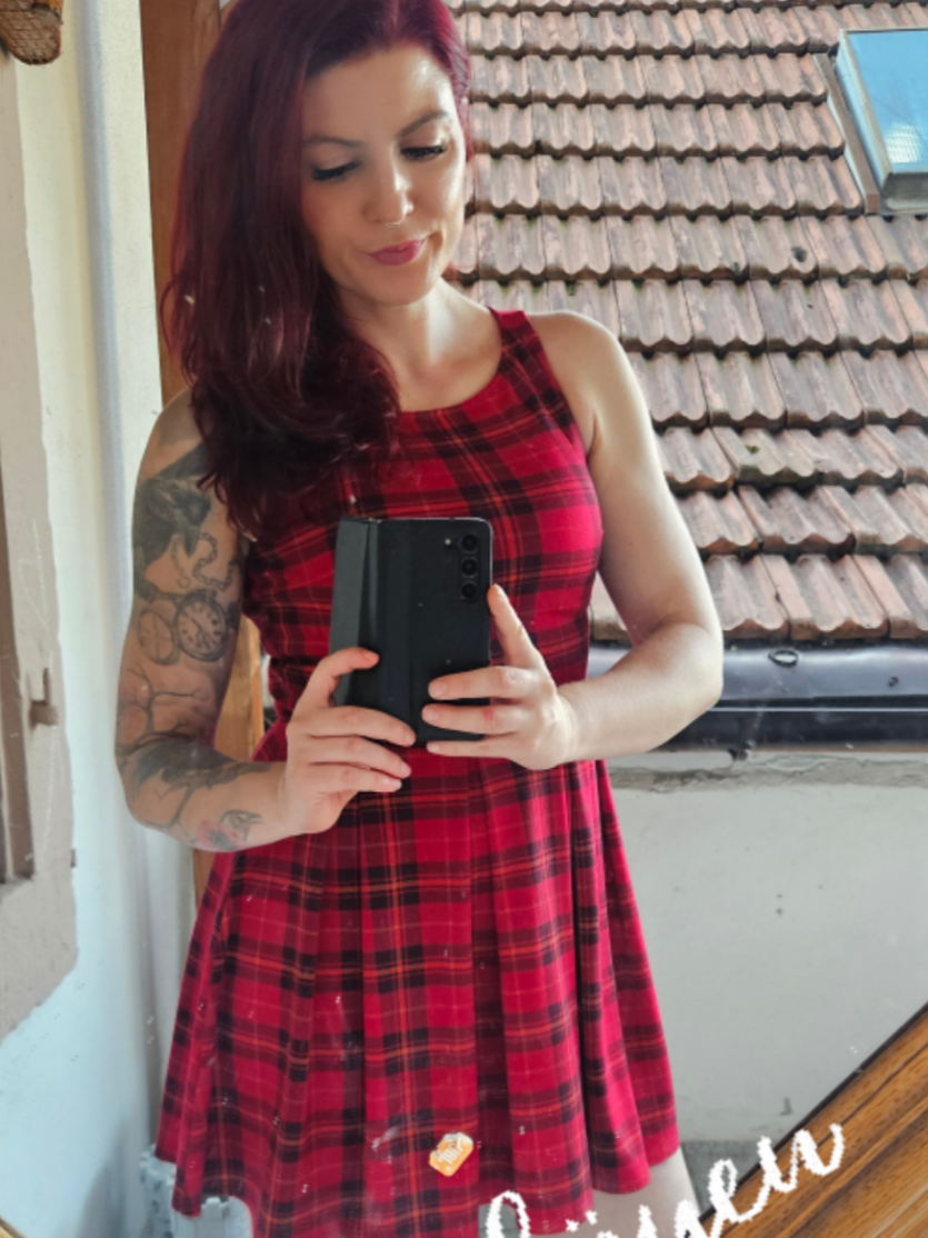 @🐝💪Kati Barbella
