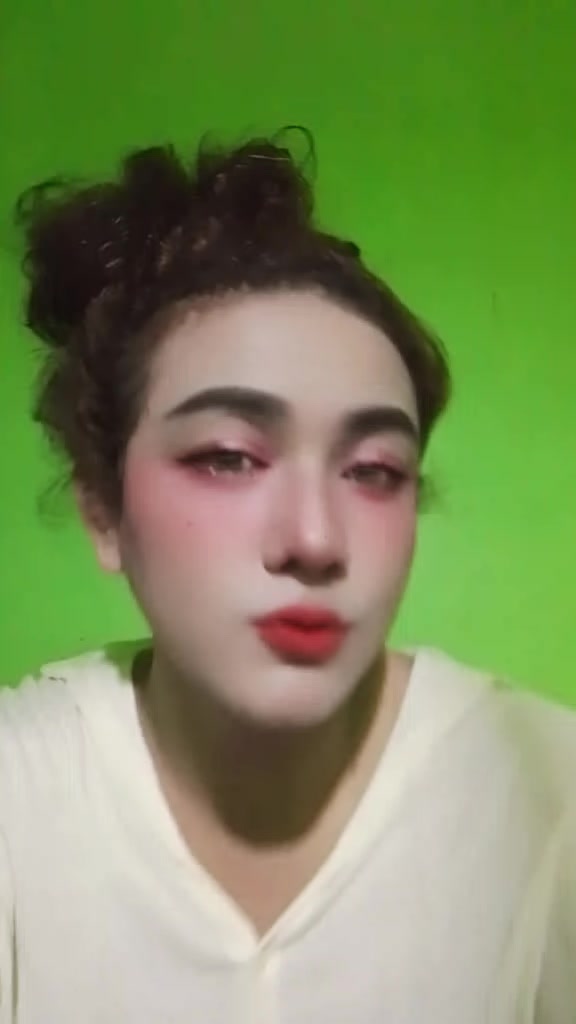 @🌺🦄ปอยลี่🦄🌺