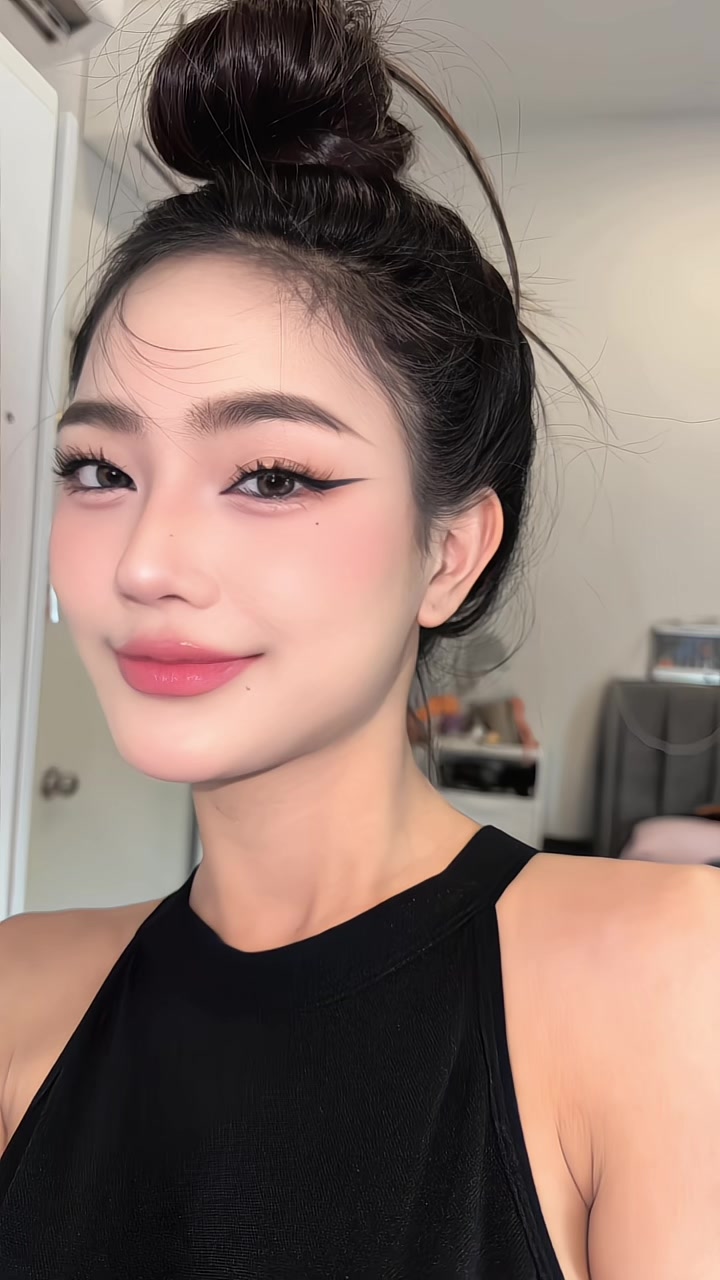 @เนย นฤมล