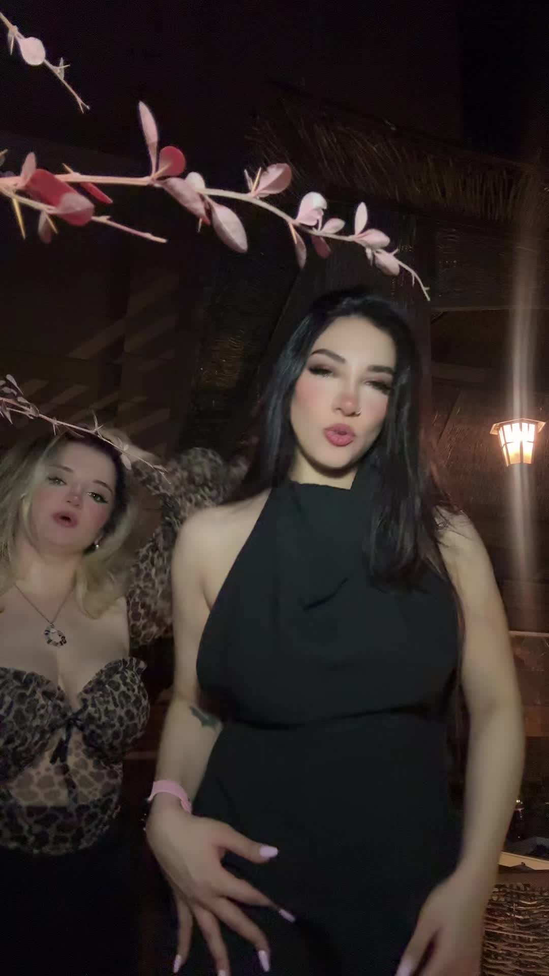 @Anahitaque