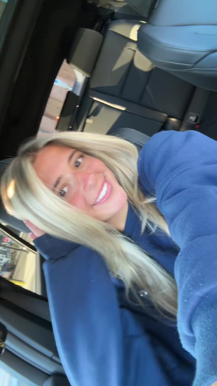 @izzysavo