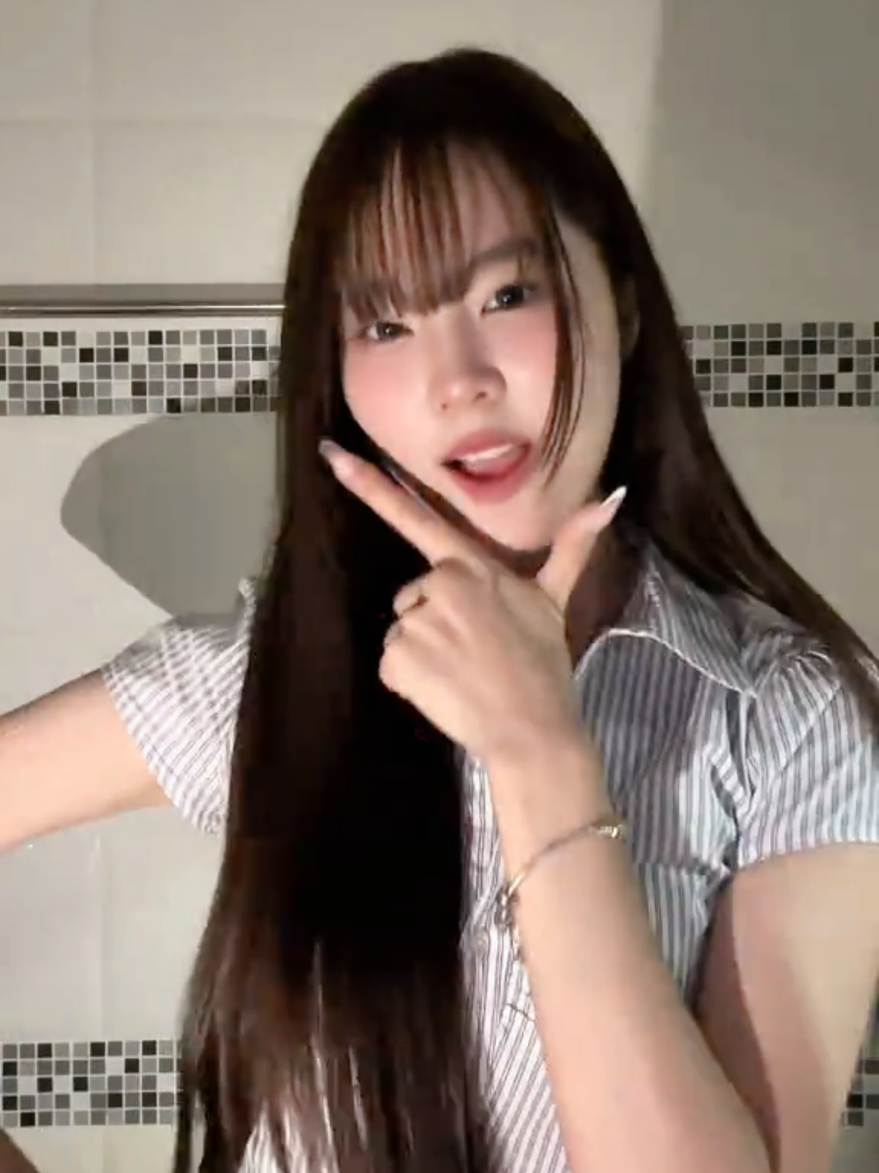 @T