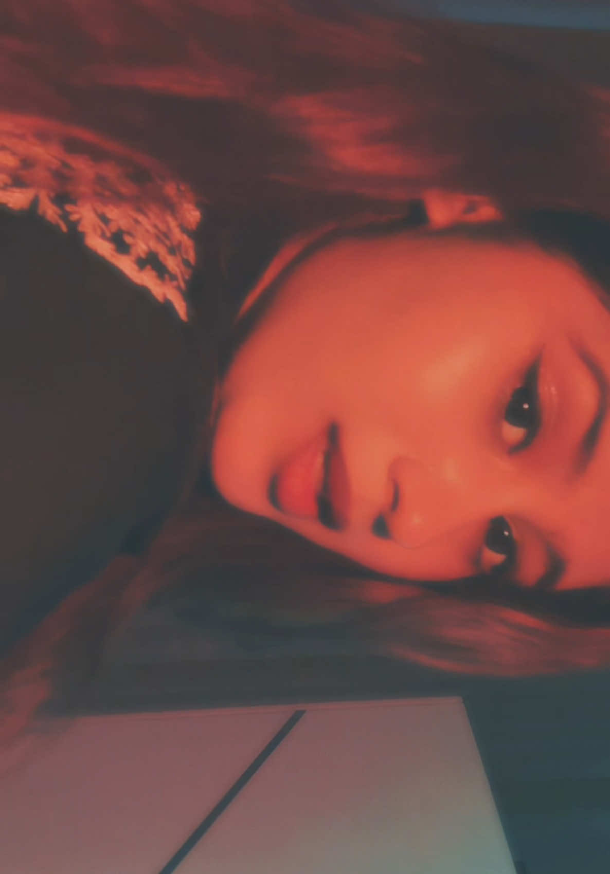 @Adhora🕊️