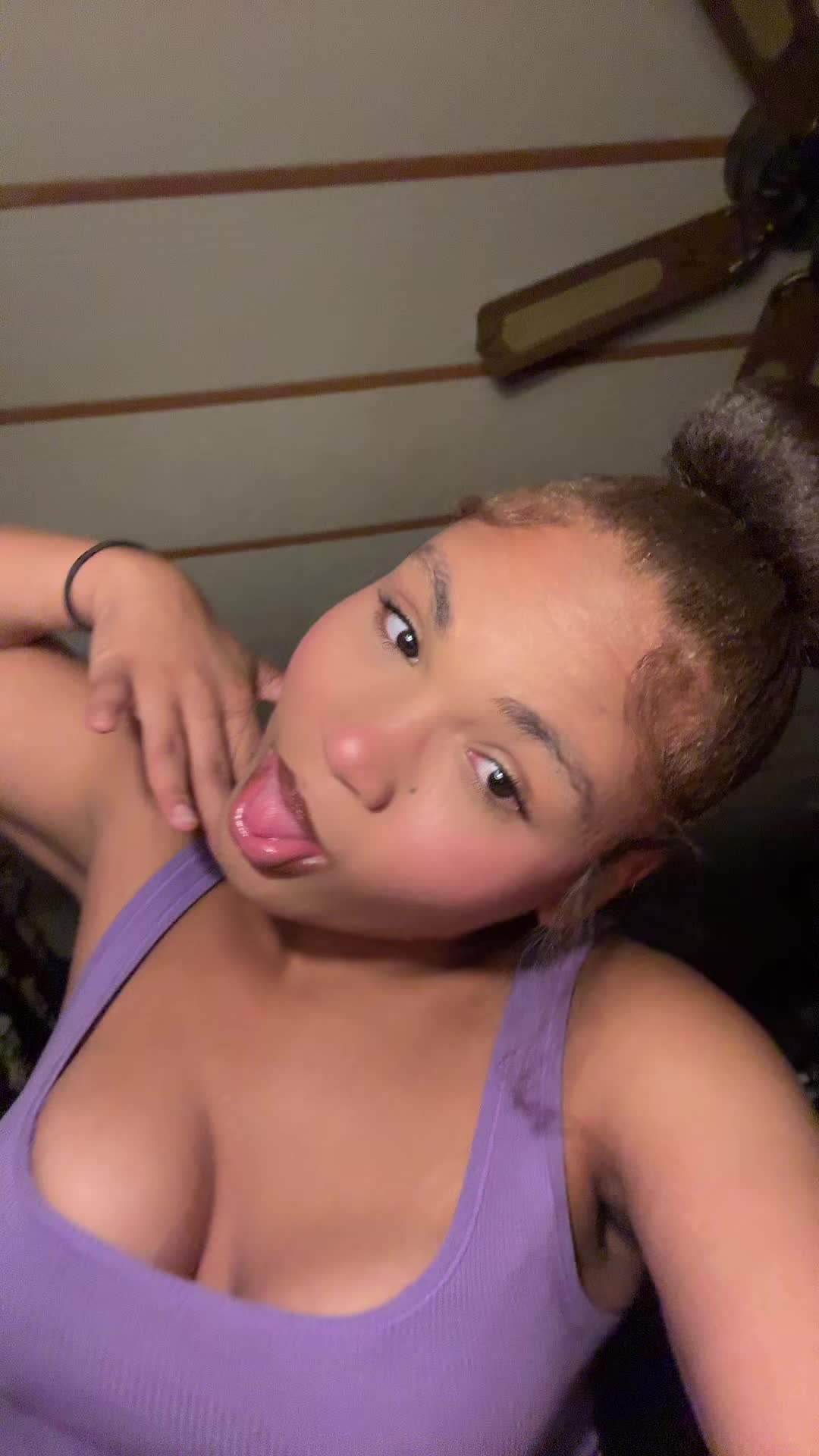 @shay marie | content creator