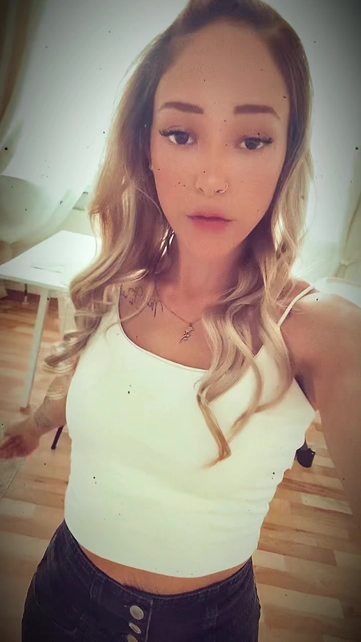 @🦋ミ★ 𝘊𝘢𝘳𝘦𝘺 ★彡🦋