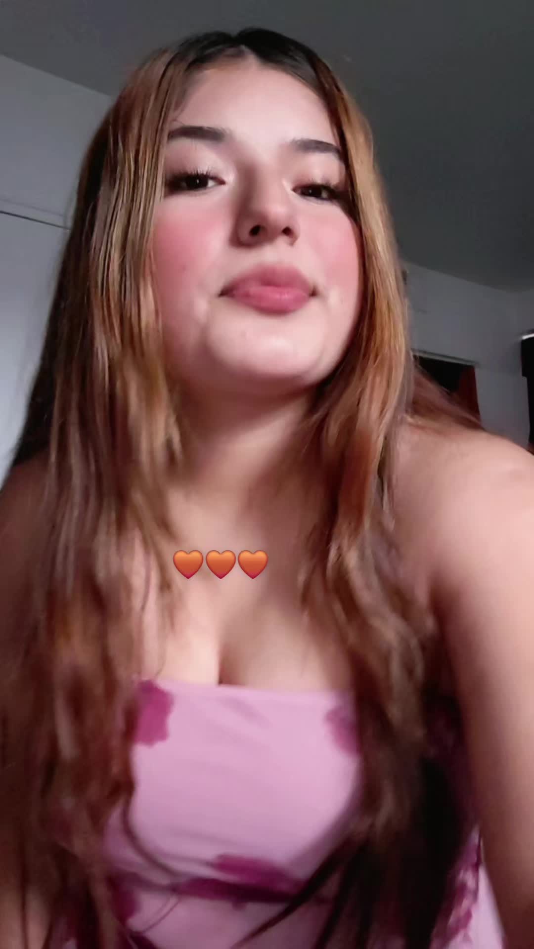 @𝒞𝒶𝓃𝒹𝓎 🍒