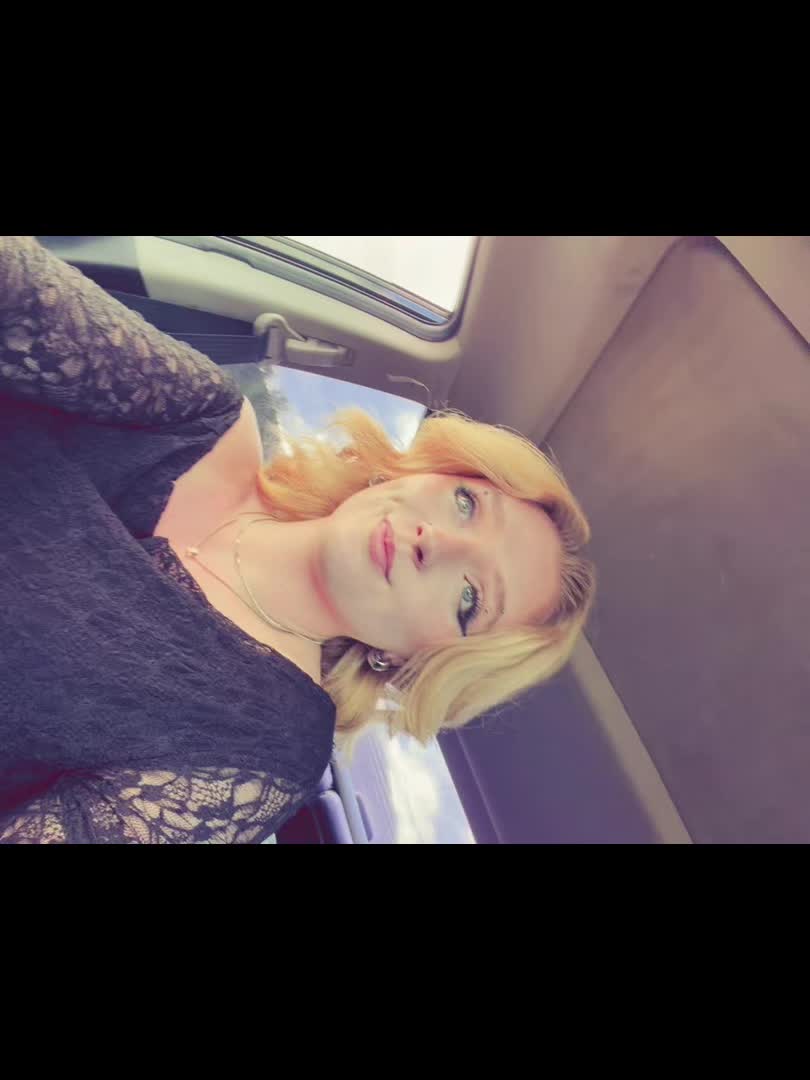 @lizmaxine2
