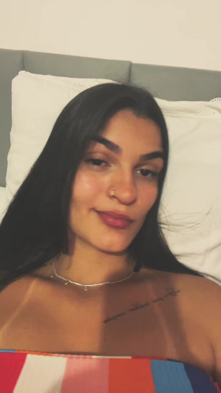 @Nicollyboina