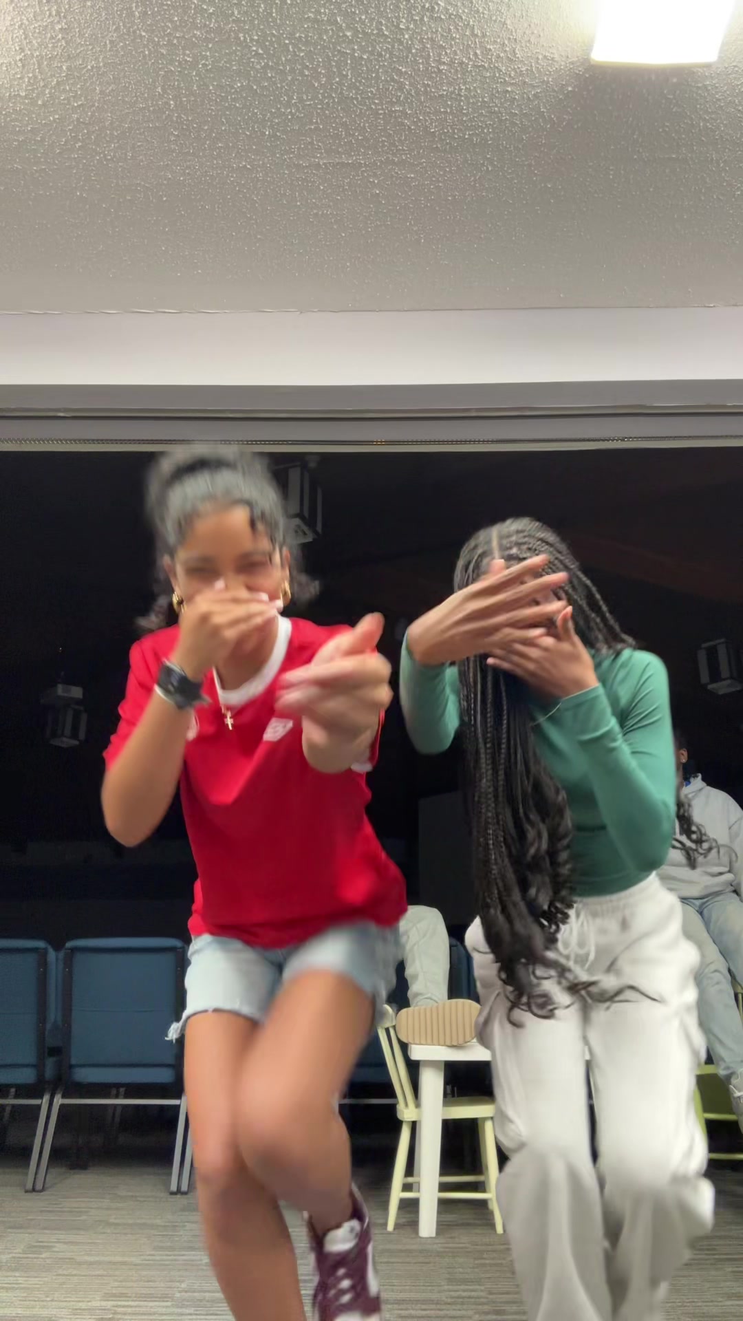 @mymy