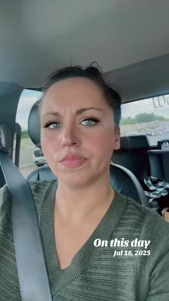 @jleighb700