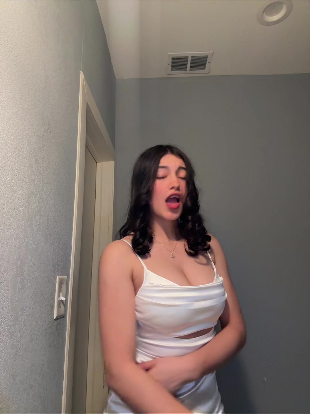@Nohelia🖤