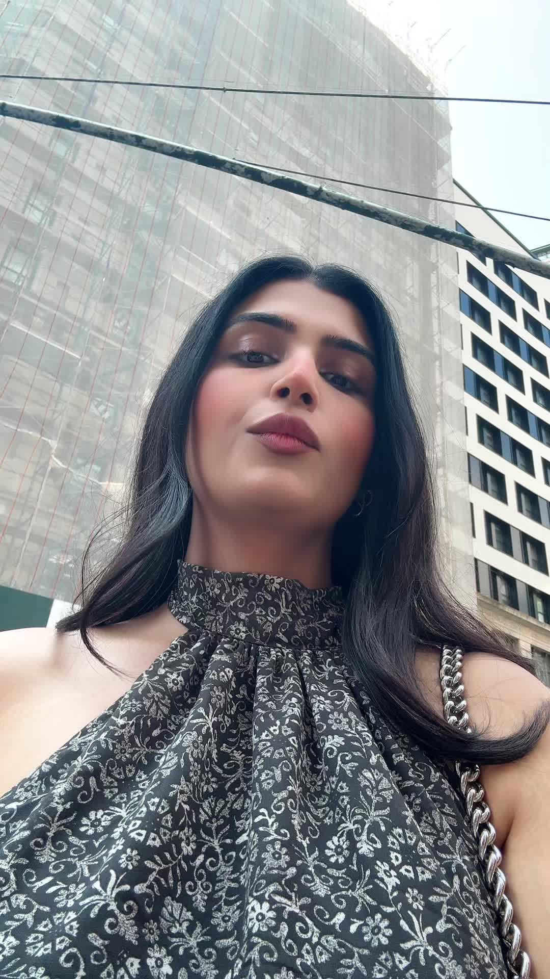 @🍷