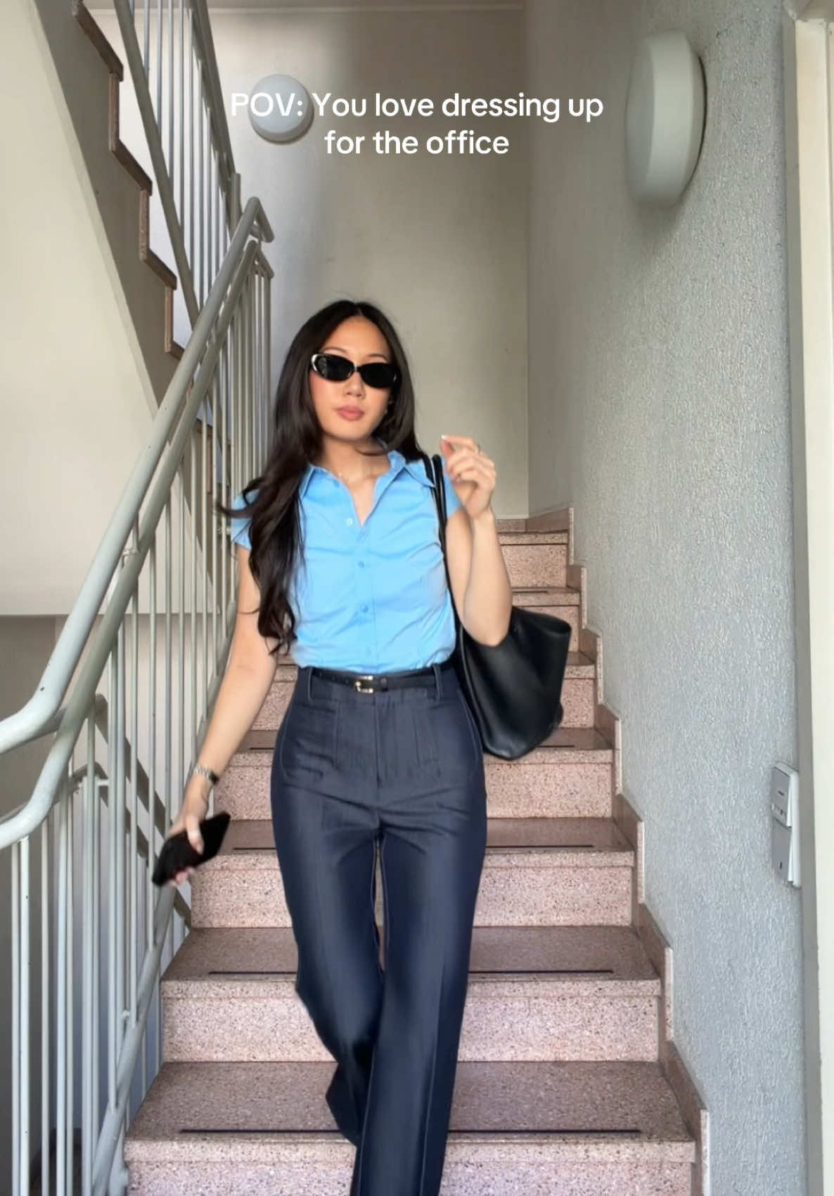 @Qwen | Corporate Girl 💻🫧