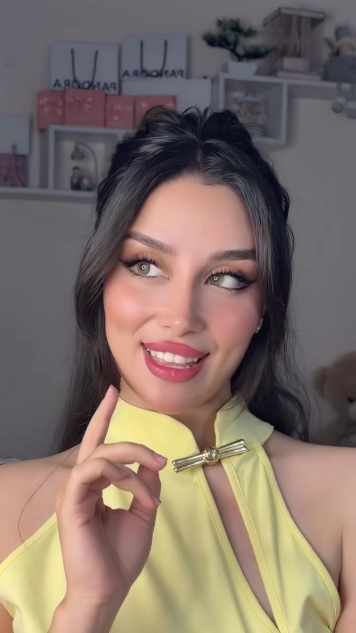 @Taya2002a