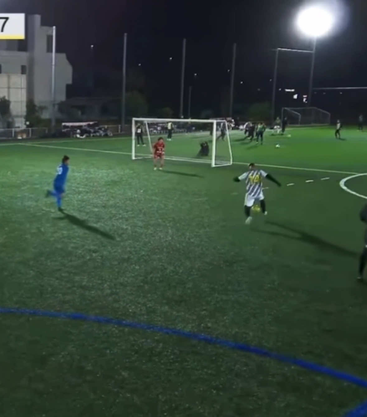 @バモスけんし⚽️