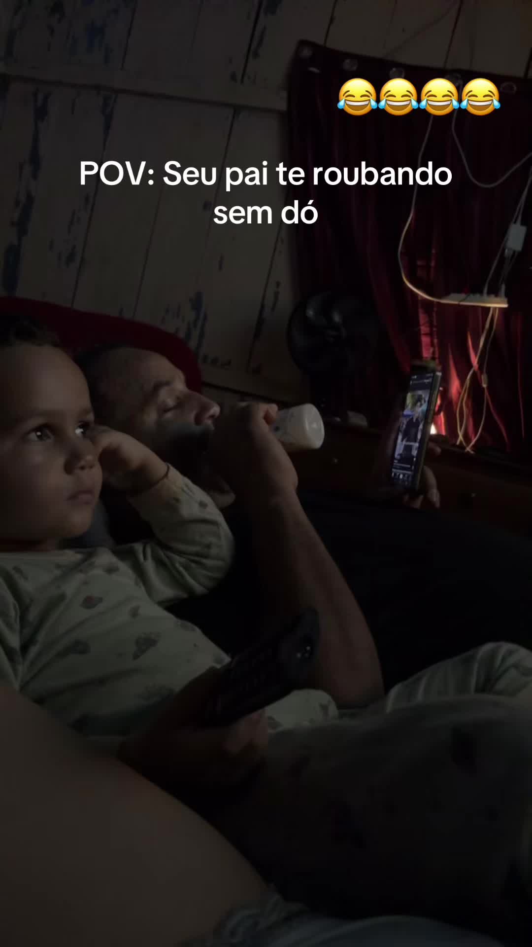@claudianemarinho03