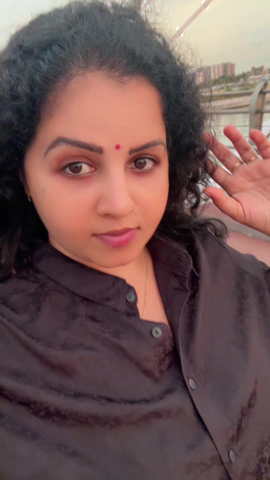 @Tharshi Priya