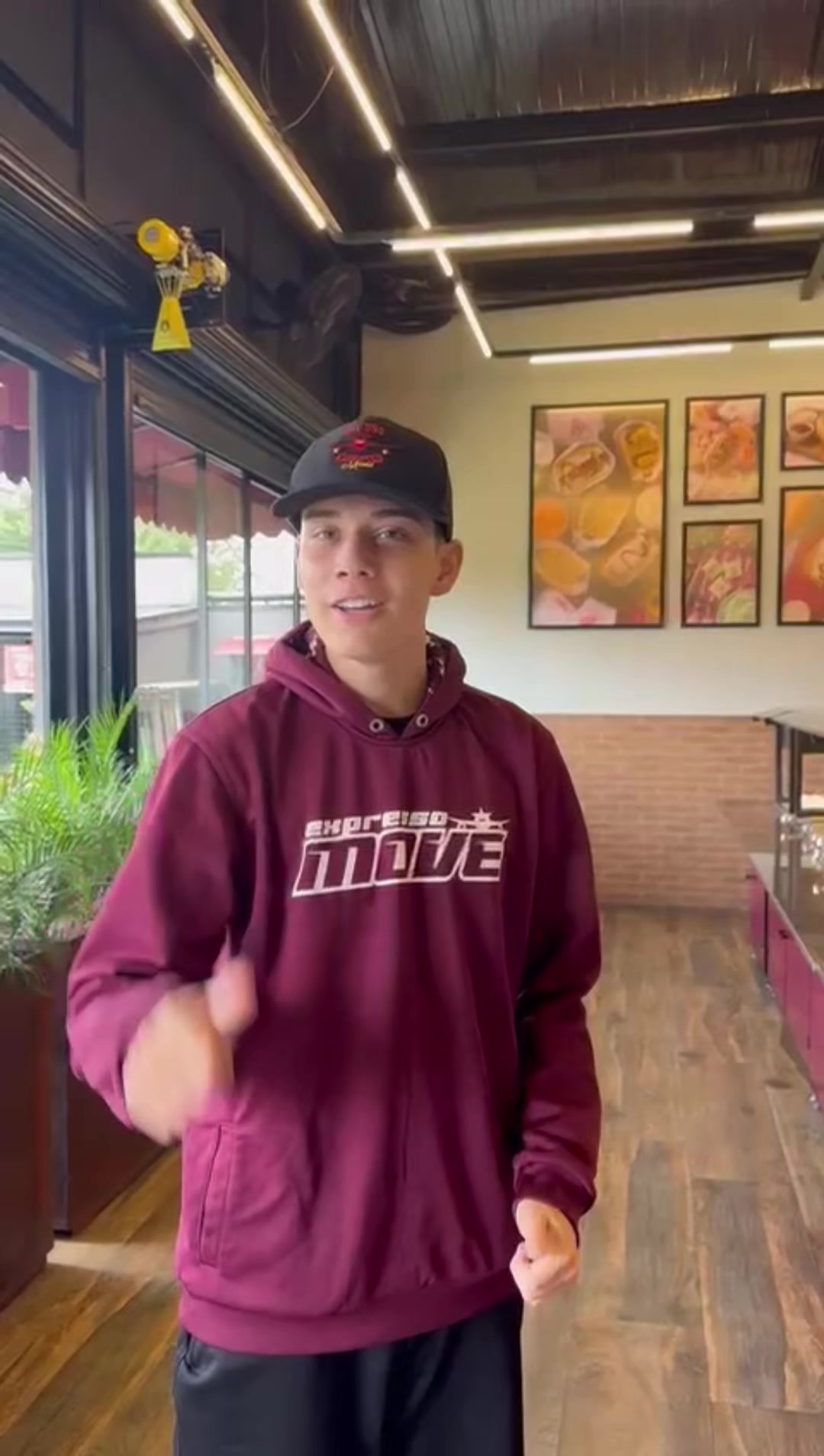 @Hot&ensp;Dog&ensp;Expresso&ensp;Move