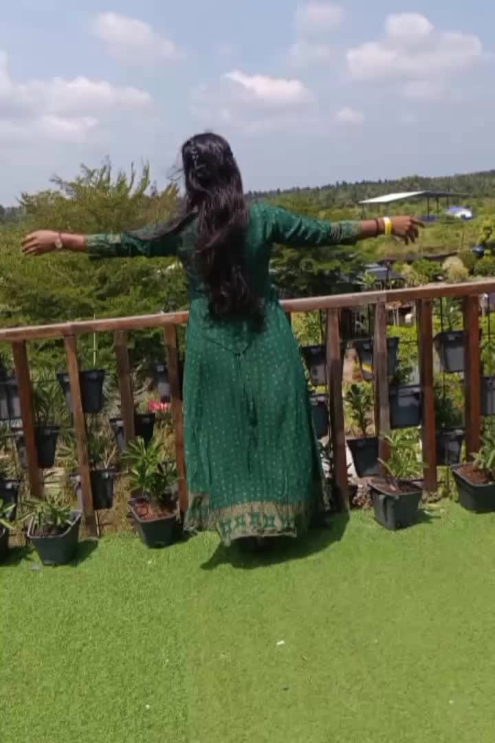@🌺 Gayathry ✨Gayu 💫76🌺