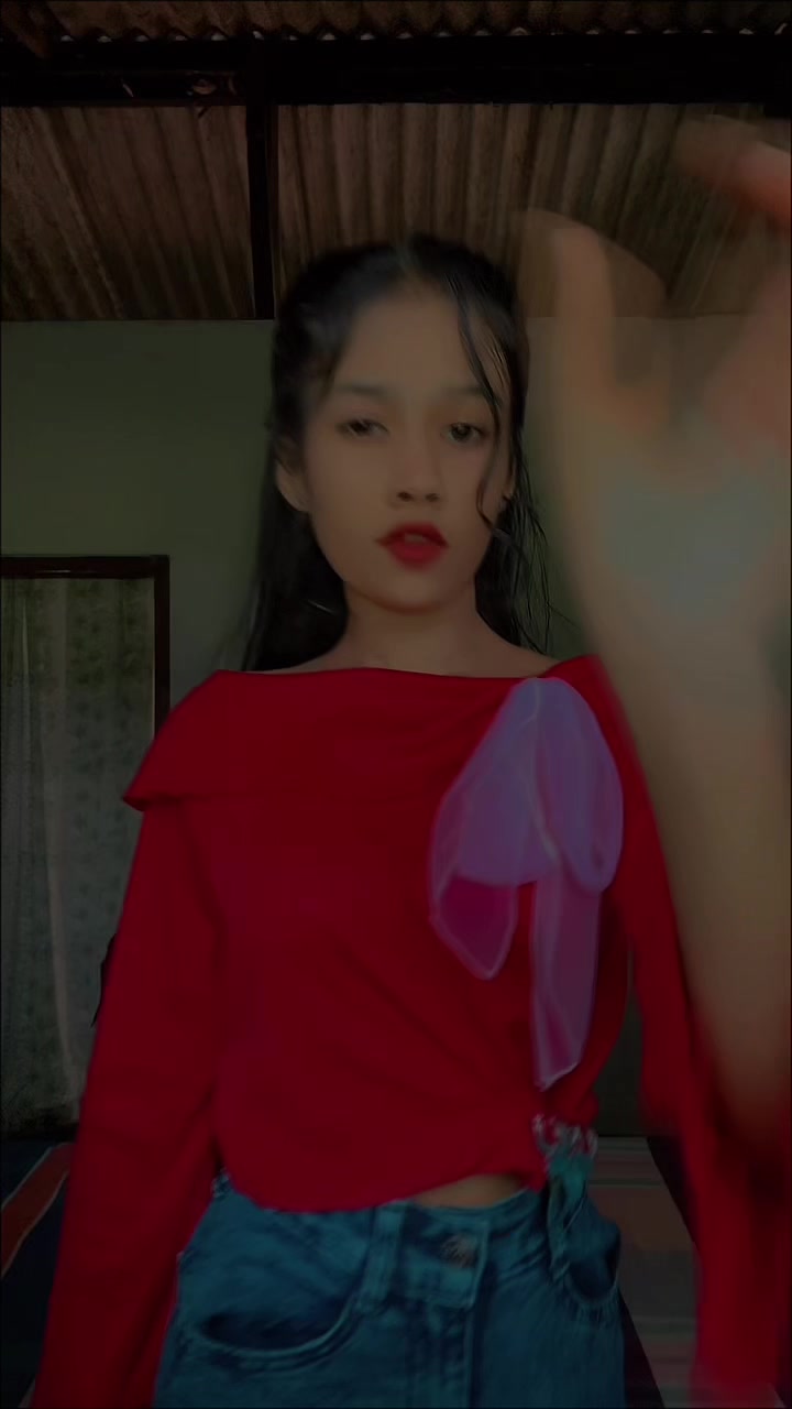 @@. 𝒉𝒊𝒓𝒖_𝒈𝒊𝒓𝒍🪭