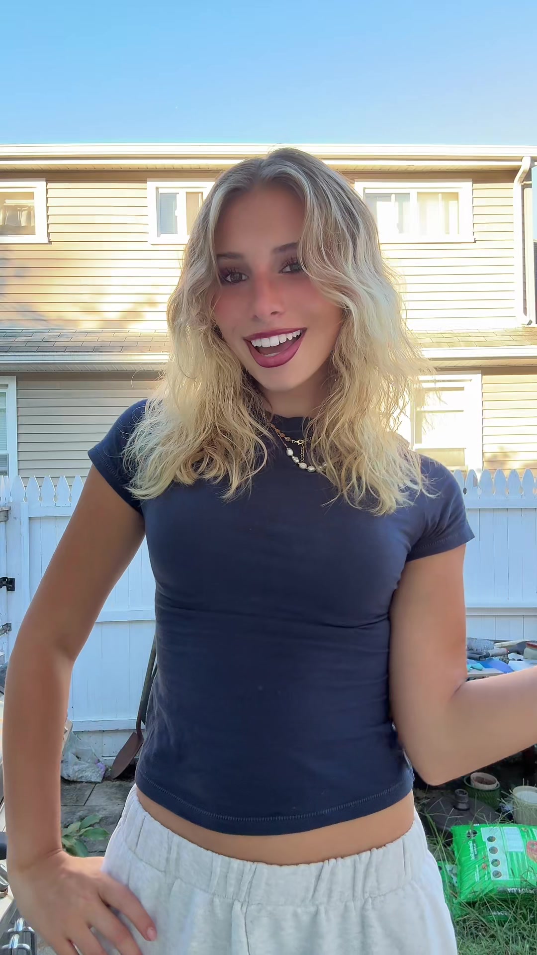 @hi