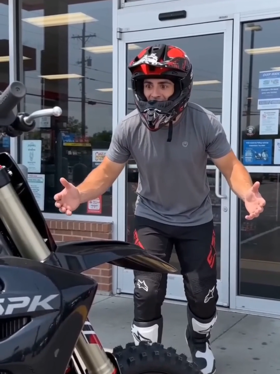 @Spark Helmet Store