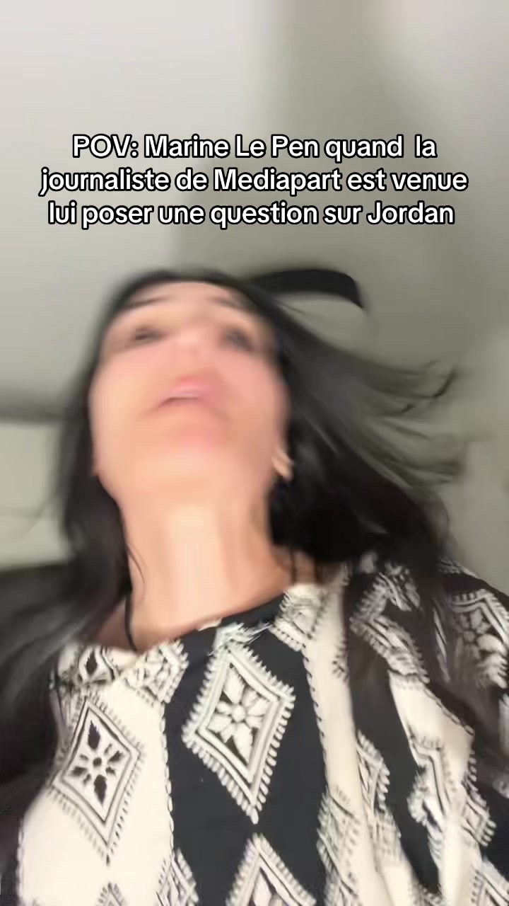 @Bella PolitCHICK