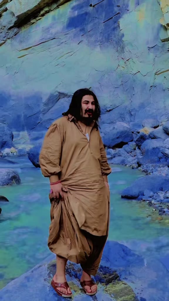 @لیوا نائی ملنگ 💔✌️