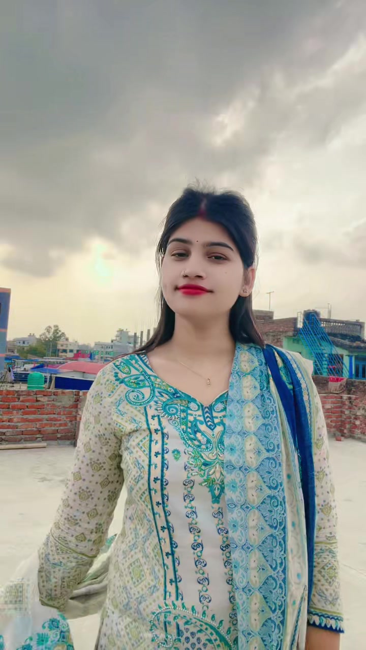 @SUMI ~jha👑✨🧿