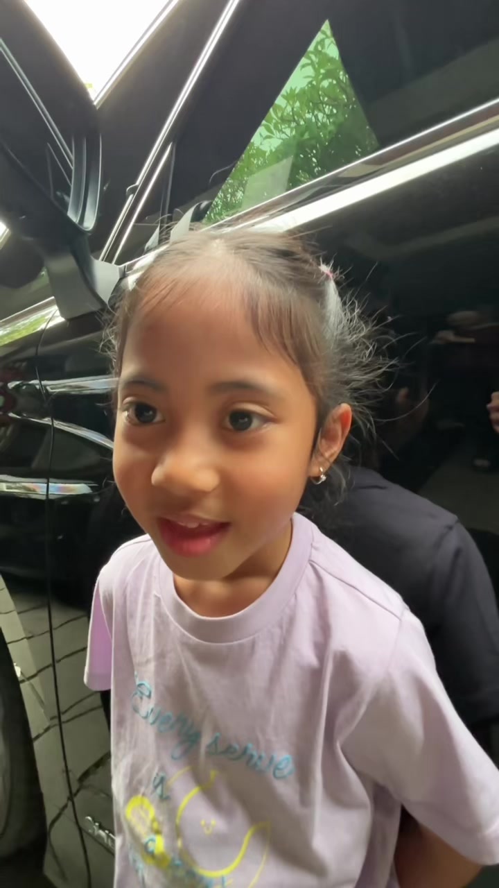@Rachel vennya