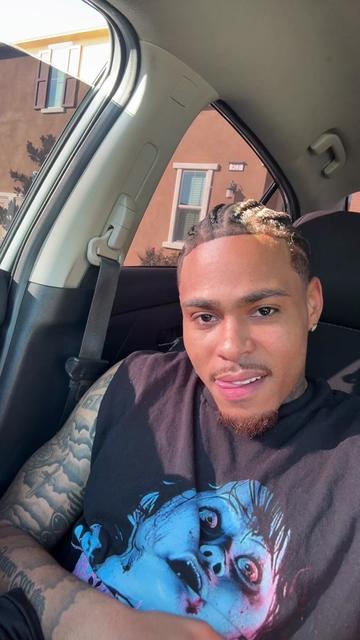 @sixforpresident_