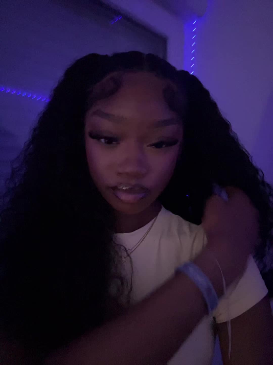 @T E Y.