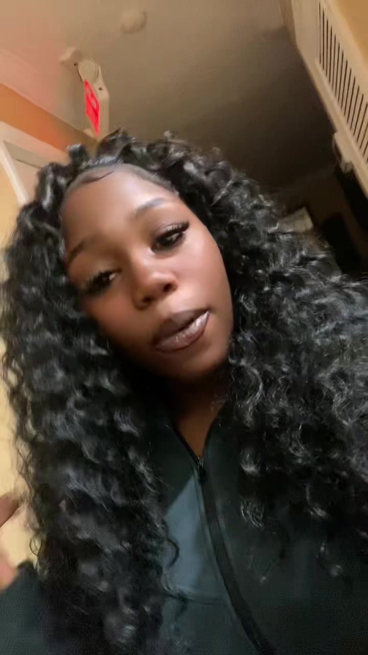 @queenrackzz