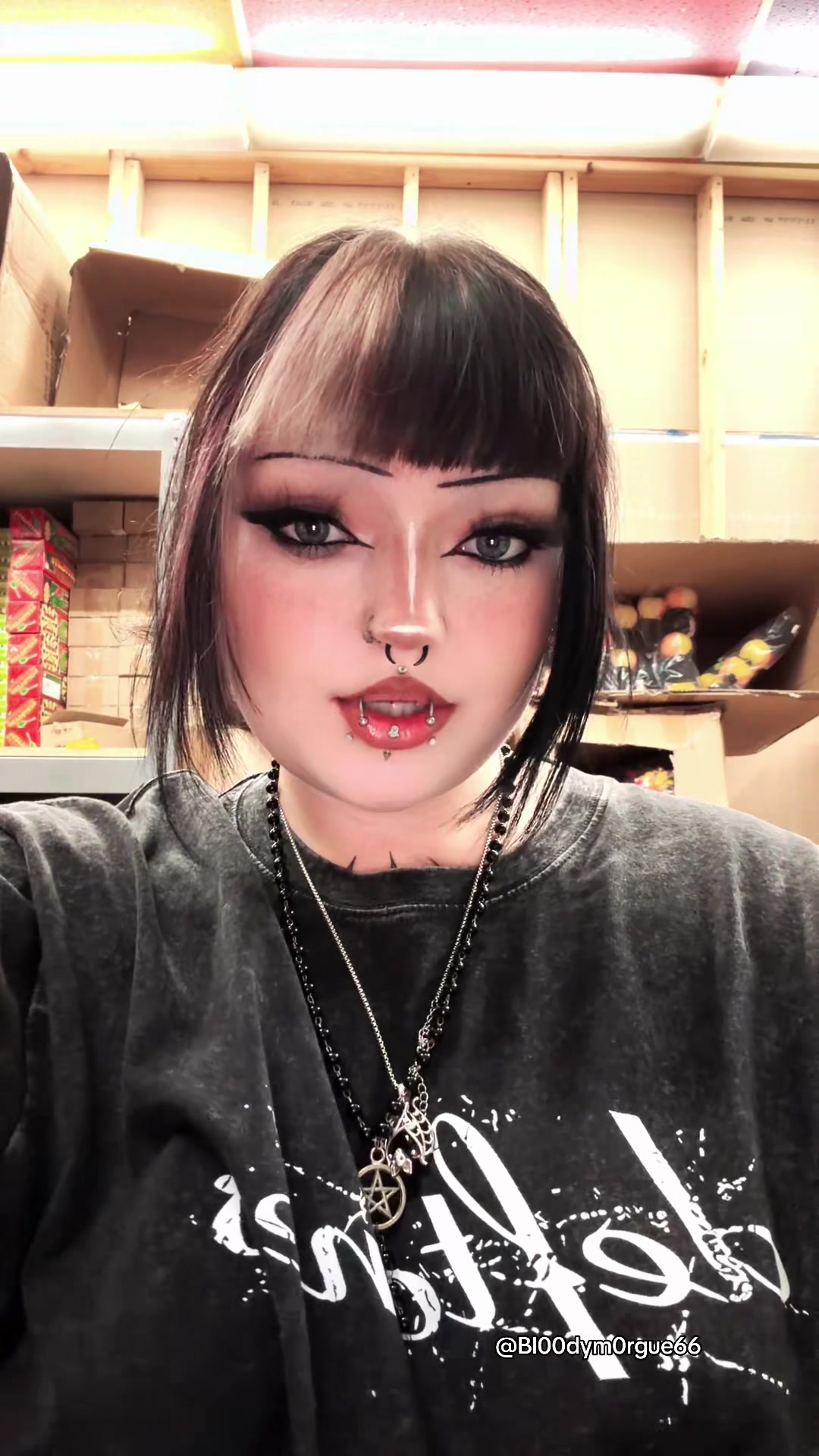 @..𓂃 🦇 𝔅𝔩00𝔡𝔶 ִֶָ🦇་