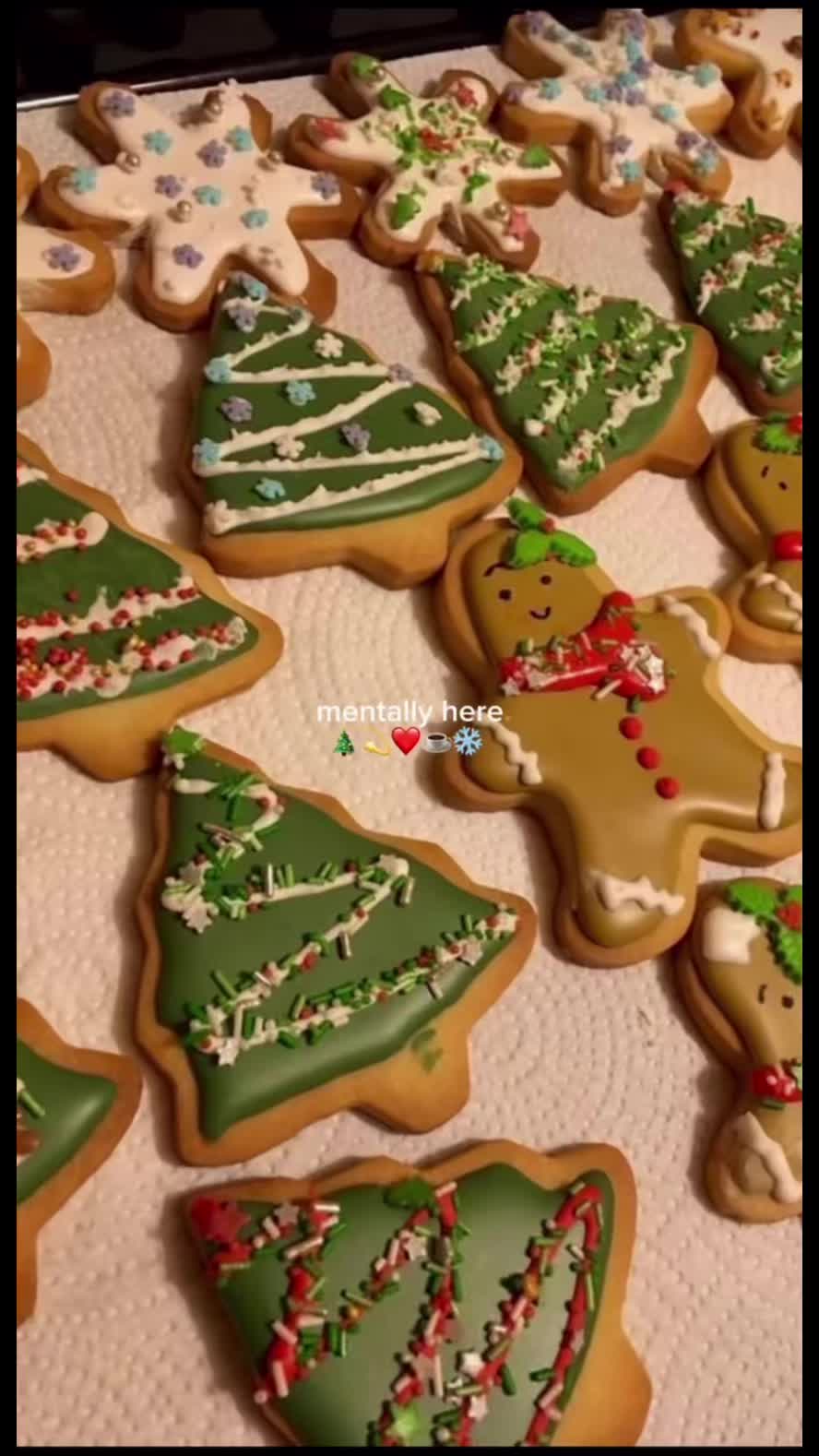 @C H R I S T M A S 🎄