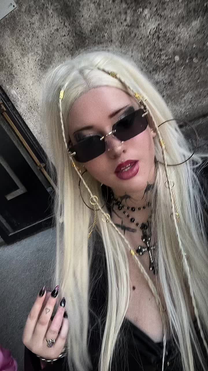 @aly🧛♀️