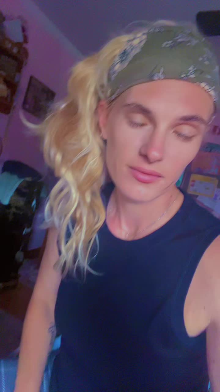 @Sexy Lexy 32