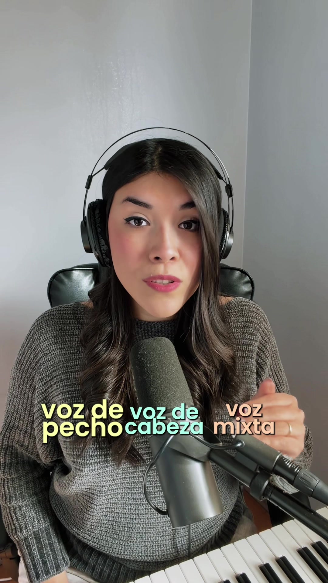@Nadia Constanza | Vocal Coach
