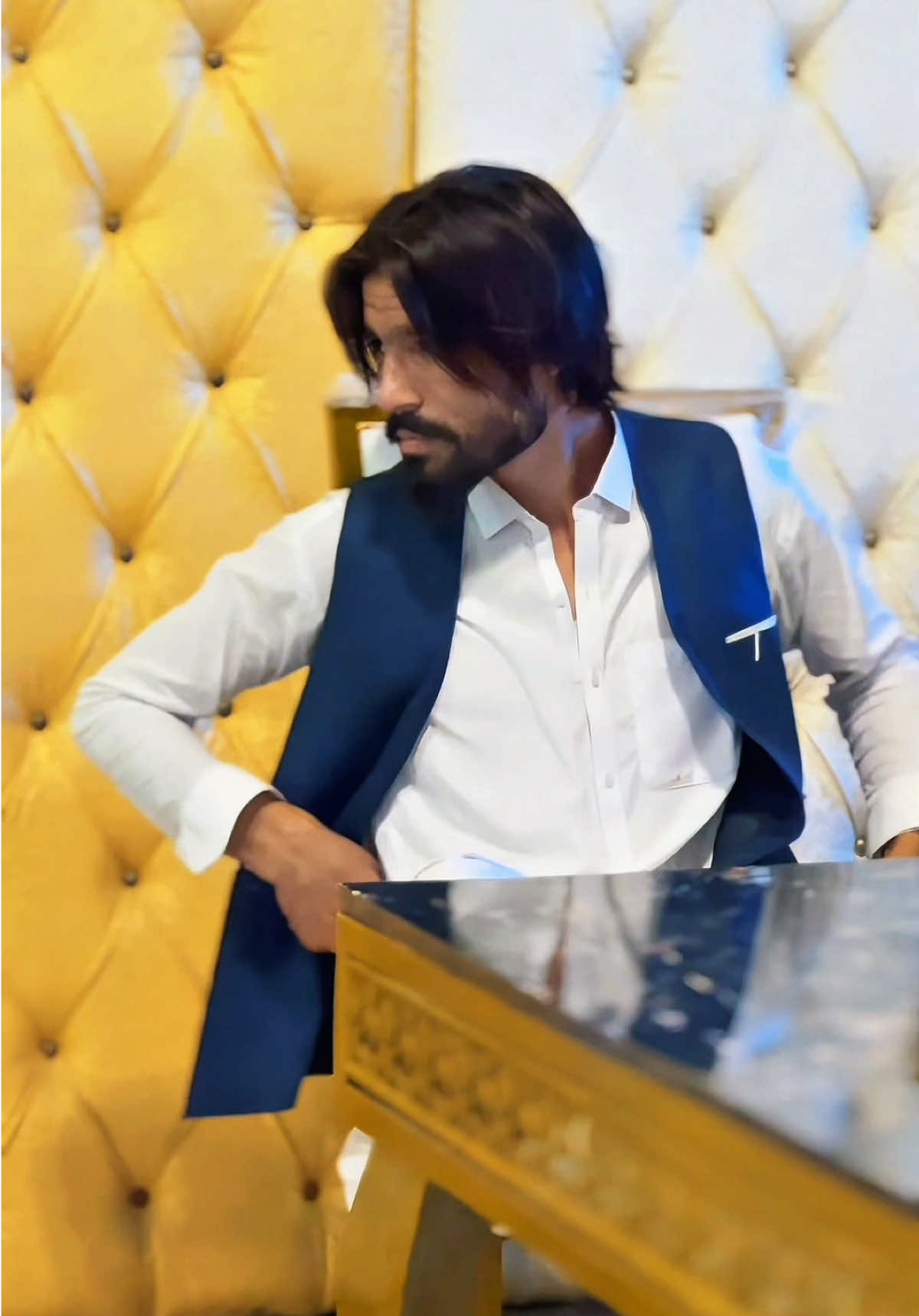 @Adnan_kHan5365 👑