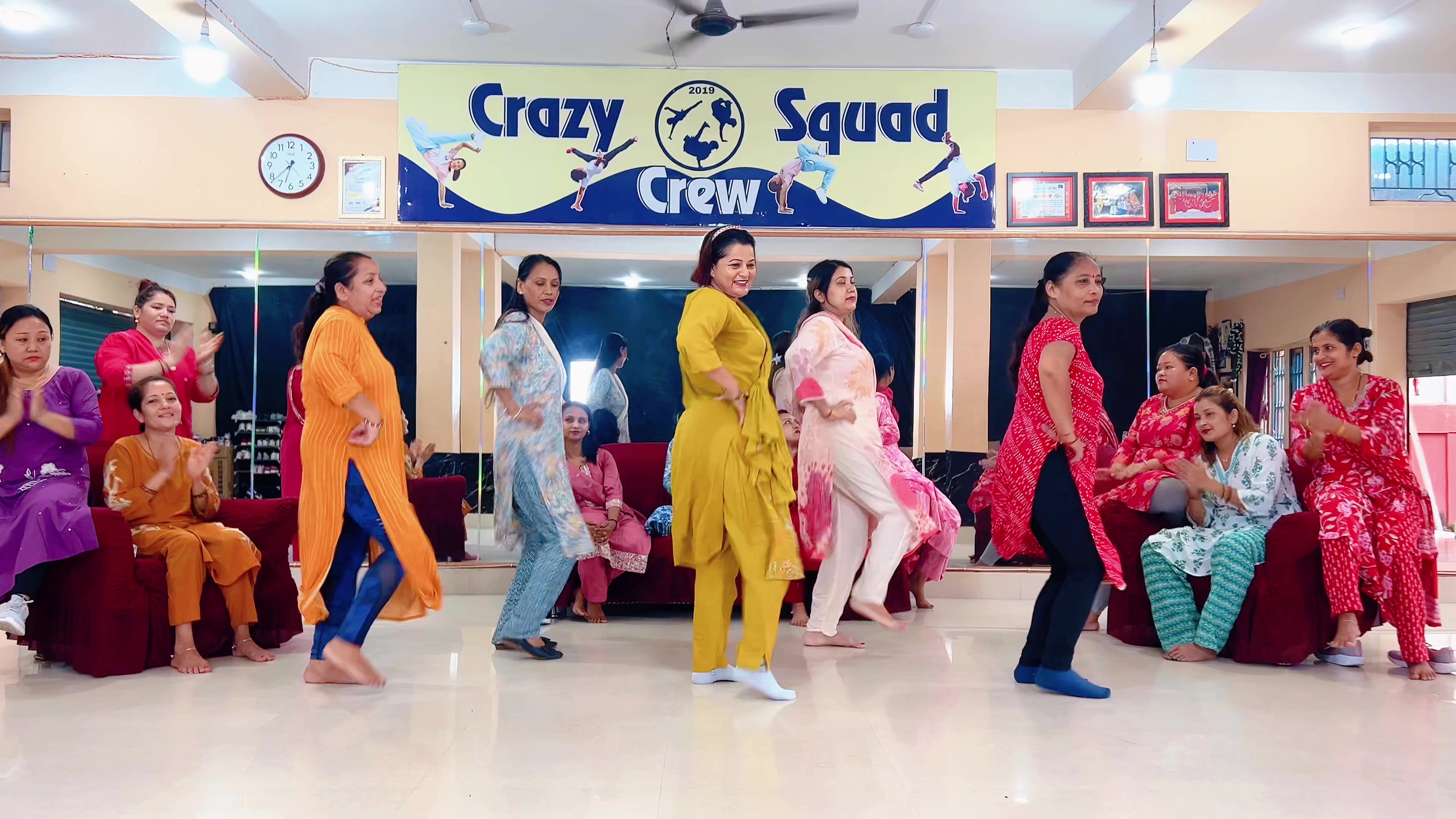 @Crazy Squad Crew