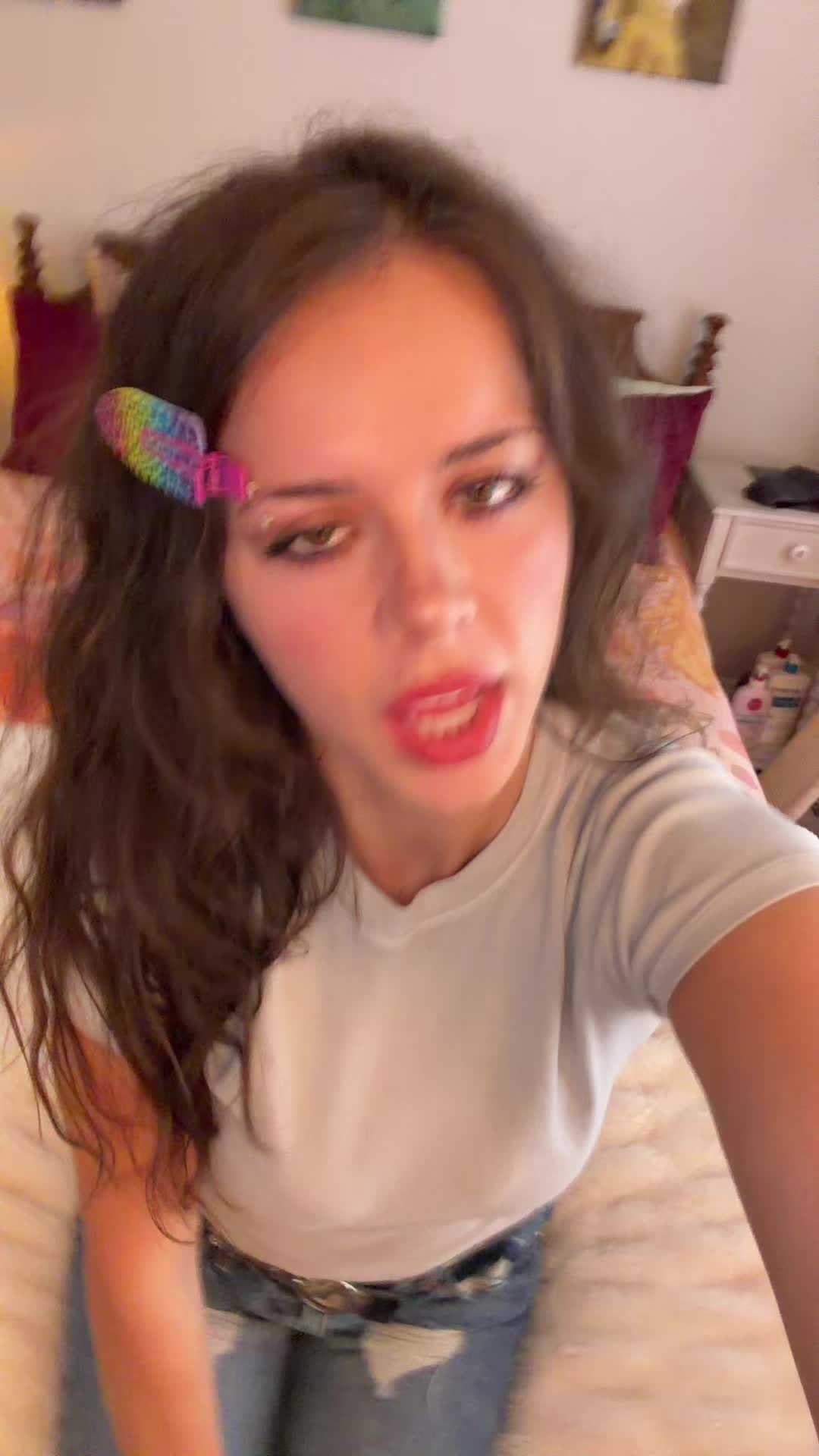 @ay_dih3
